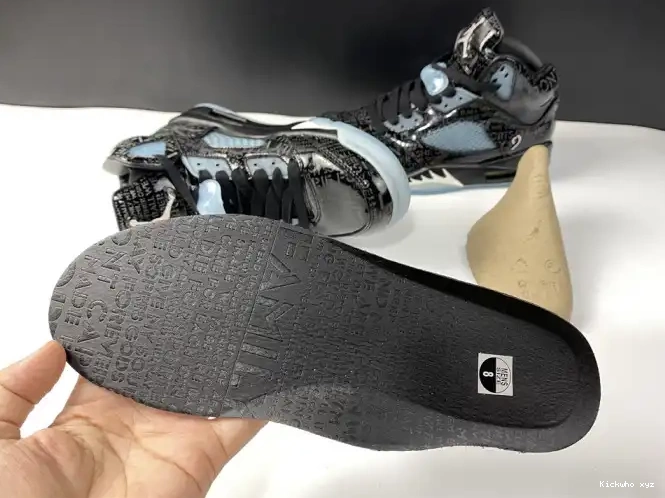 AIR Doernbecher 633068-010 5 Retro Jordan 0517